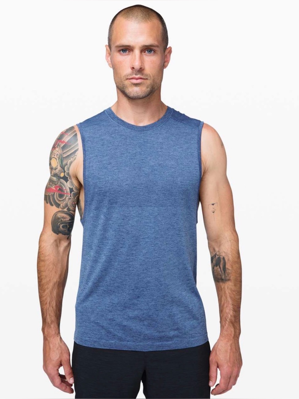 Lululemon Metal Vent Tech Sleeveless 2.0
Midnight Shadow / Tempest Blue